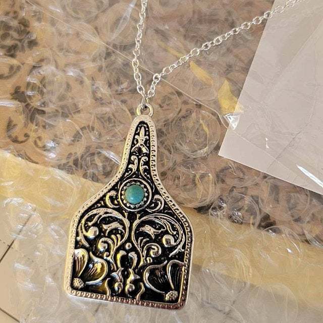 Wholesale Geometric Retro Carved Turquoise Pendant Necklace