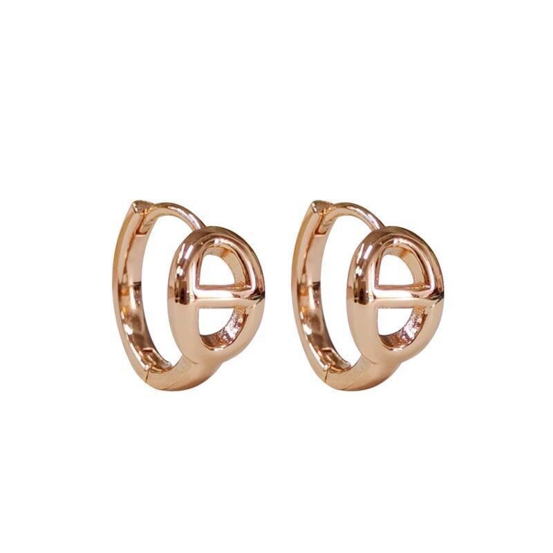 Wholesale Silver Plated Hollow Pig Nose Hoop Earrings Minimalist Jewelry Accessory for Everyday Wear