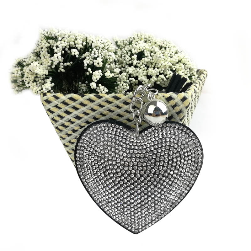 Wholesale flannel Diamond-embedded peach heart love keychain