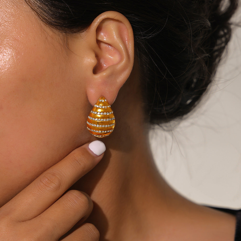 Wholesale Gold-plated Titanium Steel Drop-shaped Earrings Vintage Earrings ACC-ES-OMK001