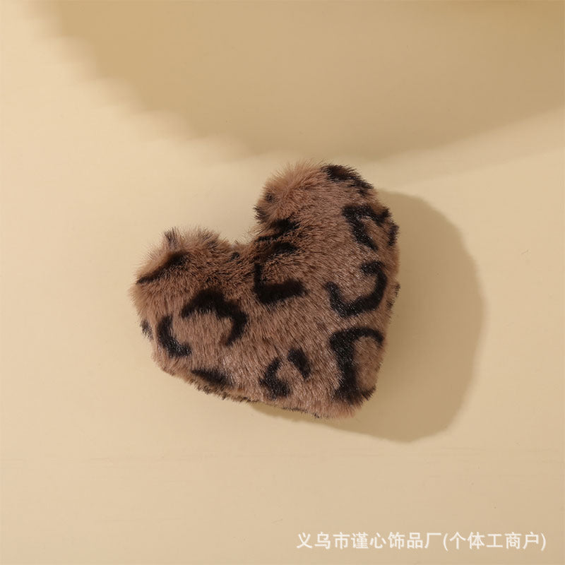 Wholesale 5PCS Multicolor leopard print fur ball keychain peach heart pendant bag plush jewelry pendant