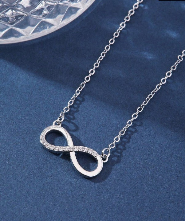 Wholesale Lucky Number Pendant Necklace