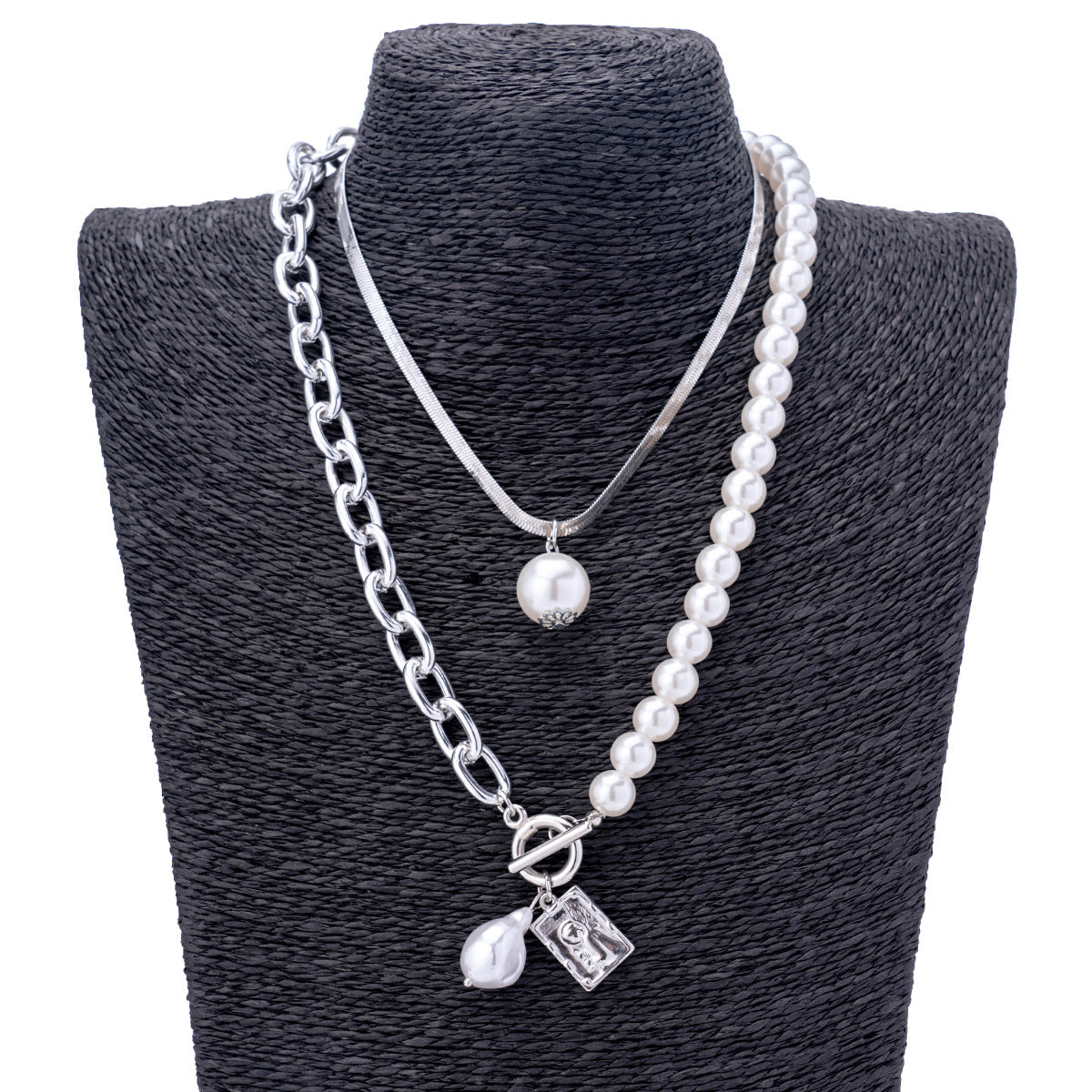 Wholesale Women's Vintage Snake Chain Pearl Square Necklace