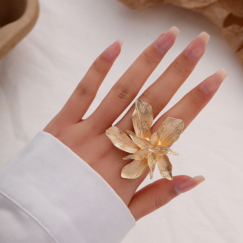 Wholesale  personalized five-petal flower three-dimensional flower opening ring