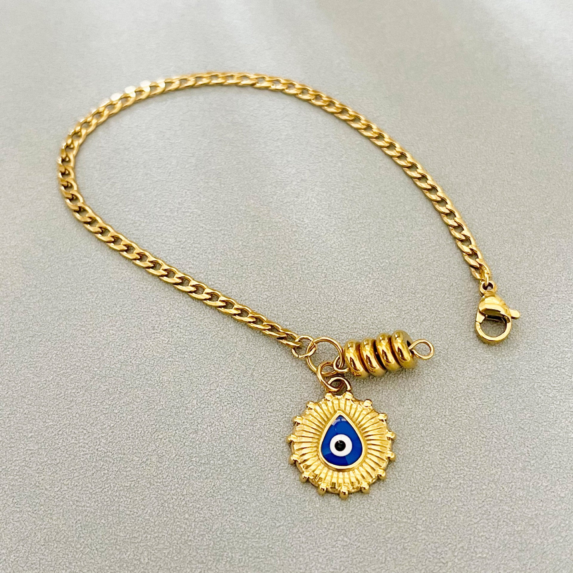 Wholesale  round devil' s eye  stainless steel bracelet