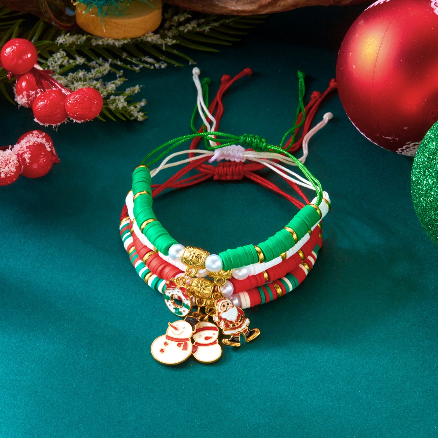 Insieme all'ingrosso del braccialetto del strass in rilievo variopinto di giorno di Natale