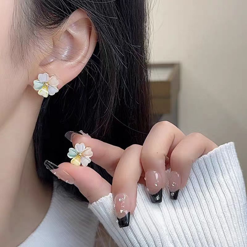 Wholesale Colorful acrylic flower earrings