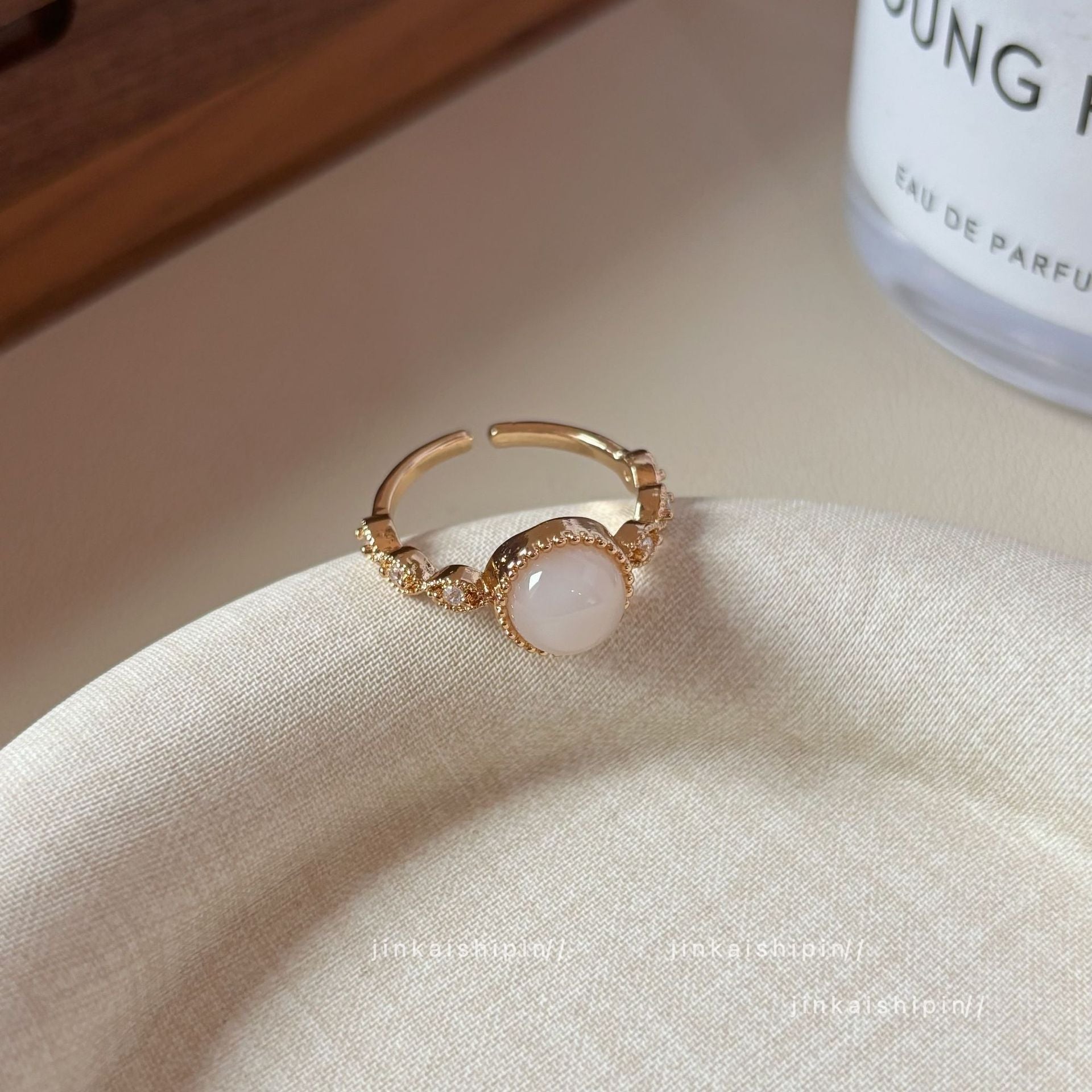 Wholesale Super Immortal Gentle All-match Golden Butterfly Flower Ring