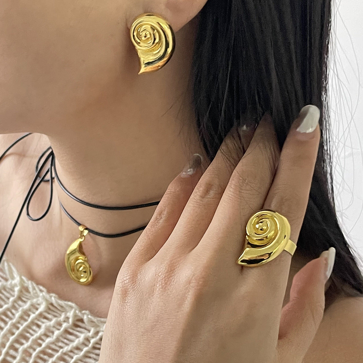 Wholesale leisure style conch alloy earrings  creative niche necklace