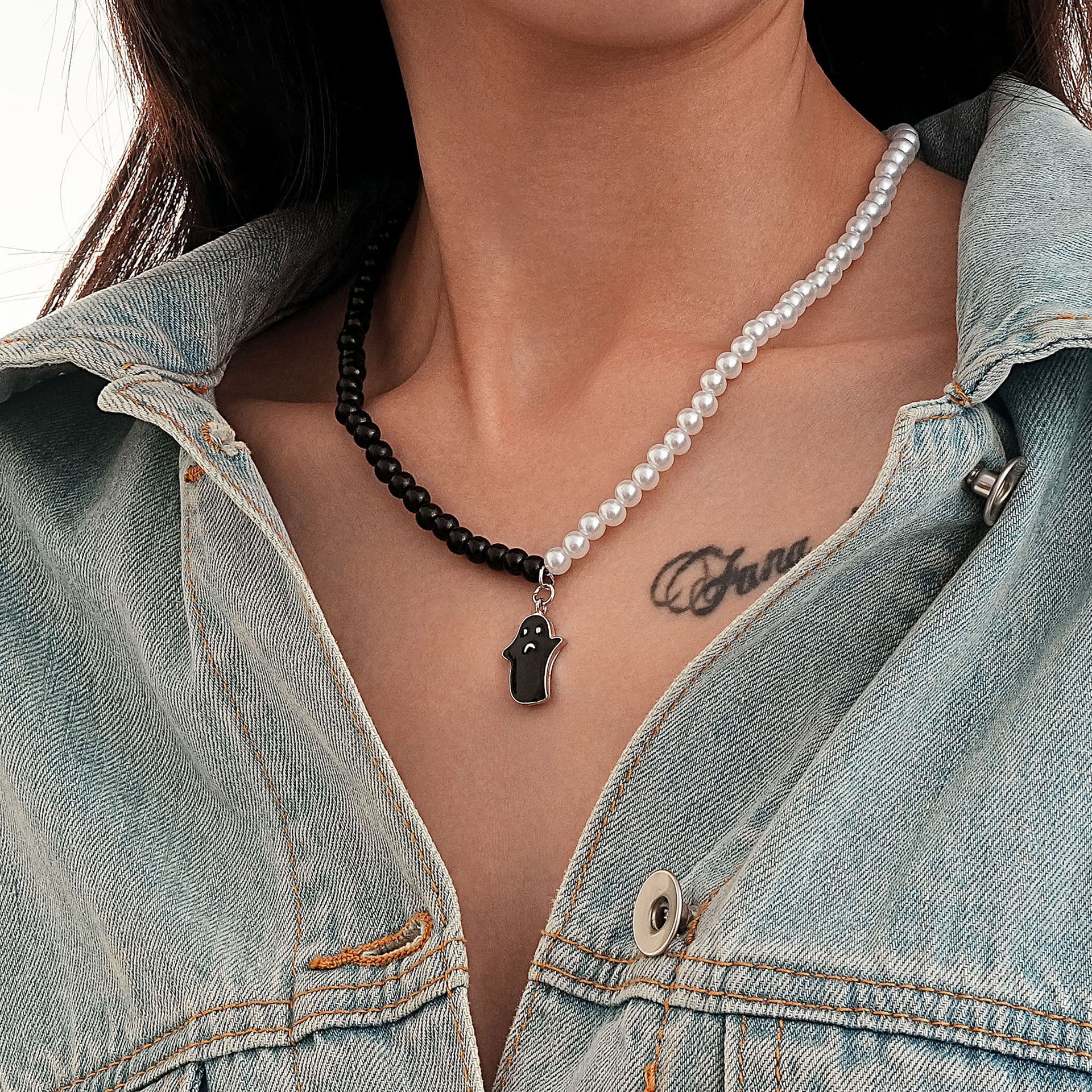 Wholesale Halloween jewelry oil drop ghost black and white pearl necklace earrings set