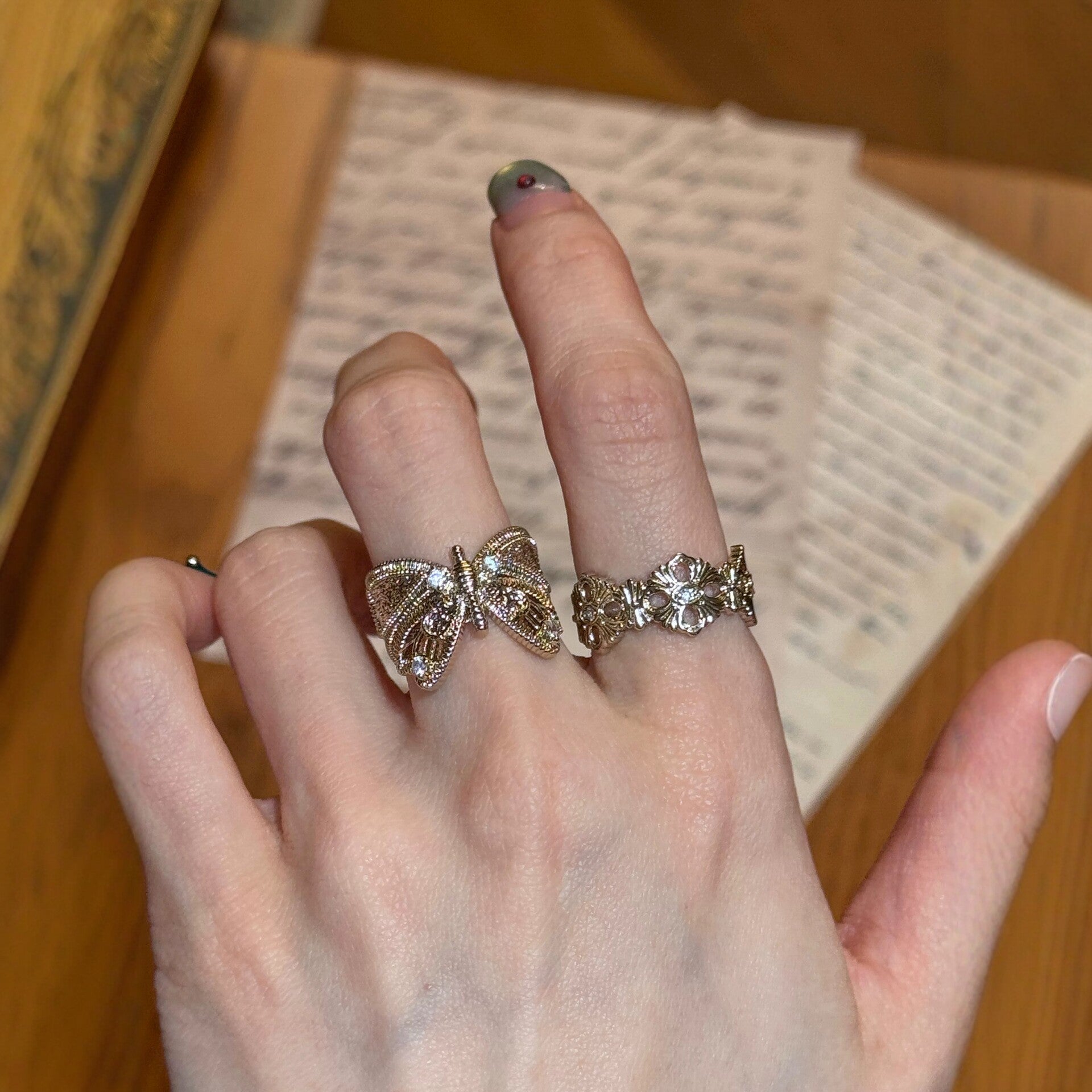 Wholesale Butterfly Design Adjustable Ring with Copper Zircon,  Trendy Everyday Jewelry Accessory