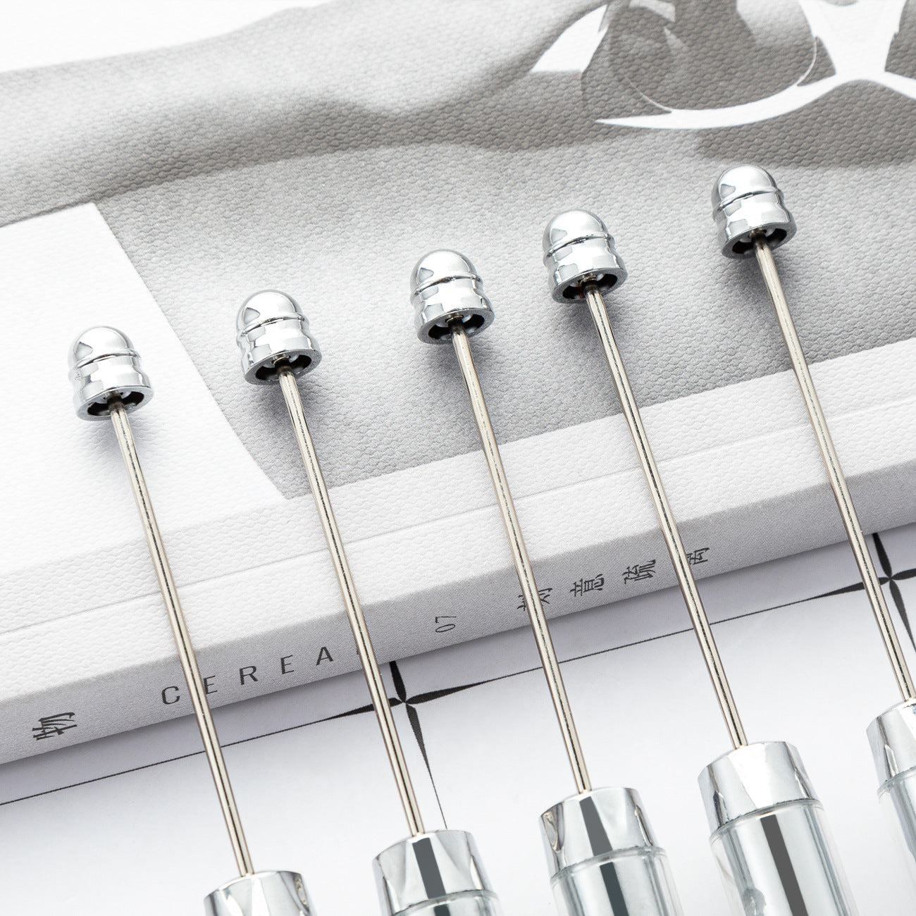 Wholesale Bearable Pens Inner Pole Insertion Paper Roll Paper Plastic Bead Pen ACC-PN-HuaH005