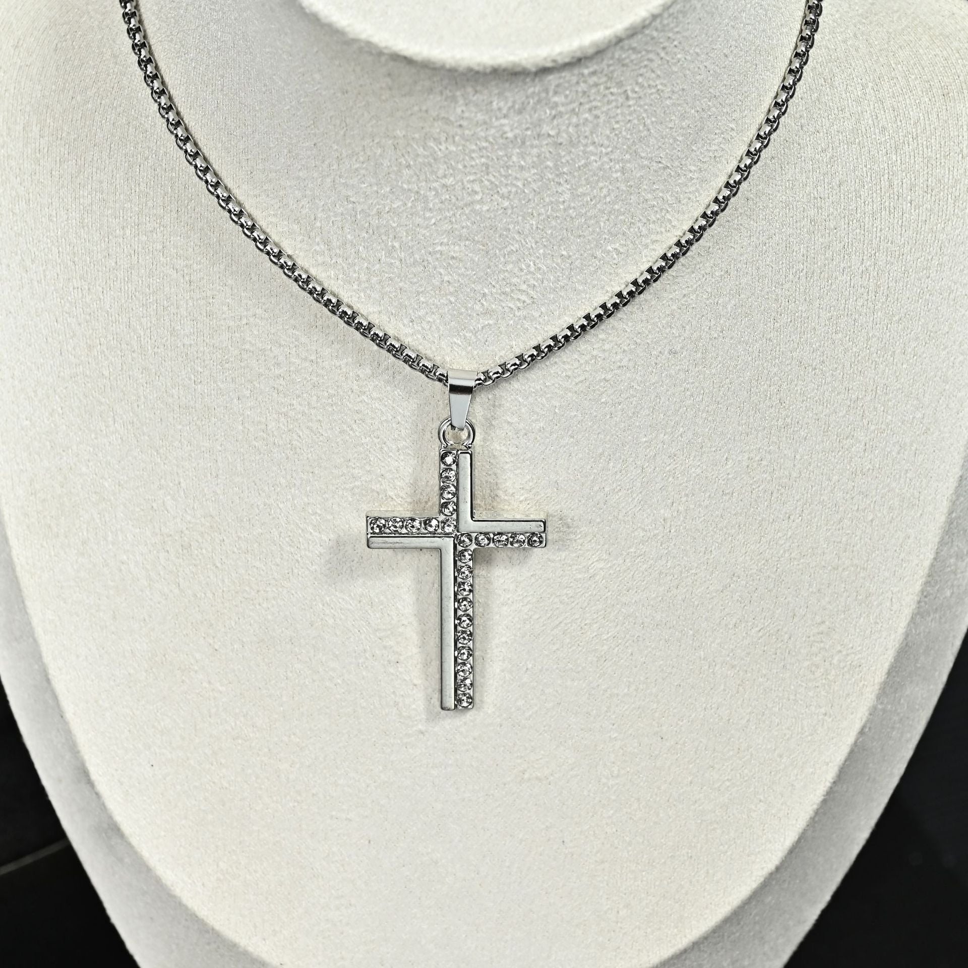 Wholesale Retro Vintage Cross Pendant Necklace For Men Stainless Steel Long Chain Chic Fashion Jewelry Accessory Gift