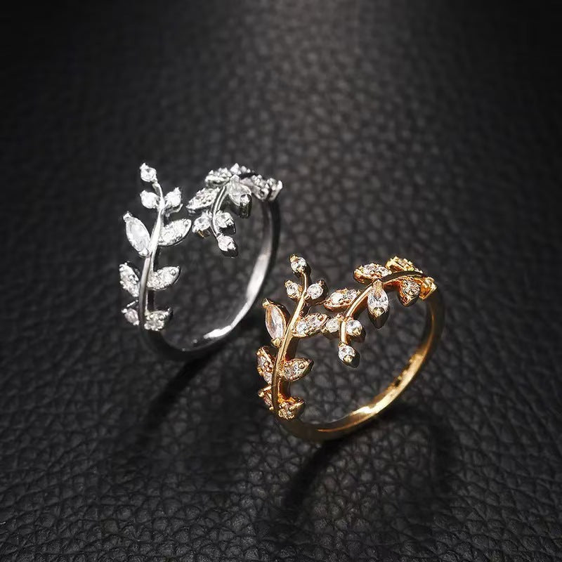 Wholesale Trendy Leaf Design Open Adjustable Ring Silver Tone Alloy Jewelry Accessory For Casual Everyday Wear And Gifting