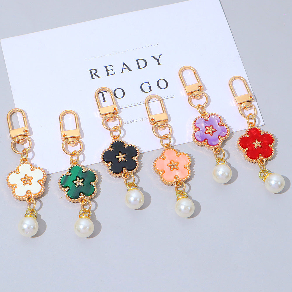 Wholesale Sweet Floral Pearl Keychain Bag Pendant Fashion Accessory Boutique Resale