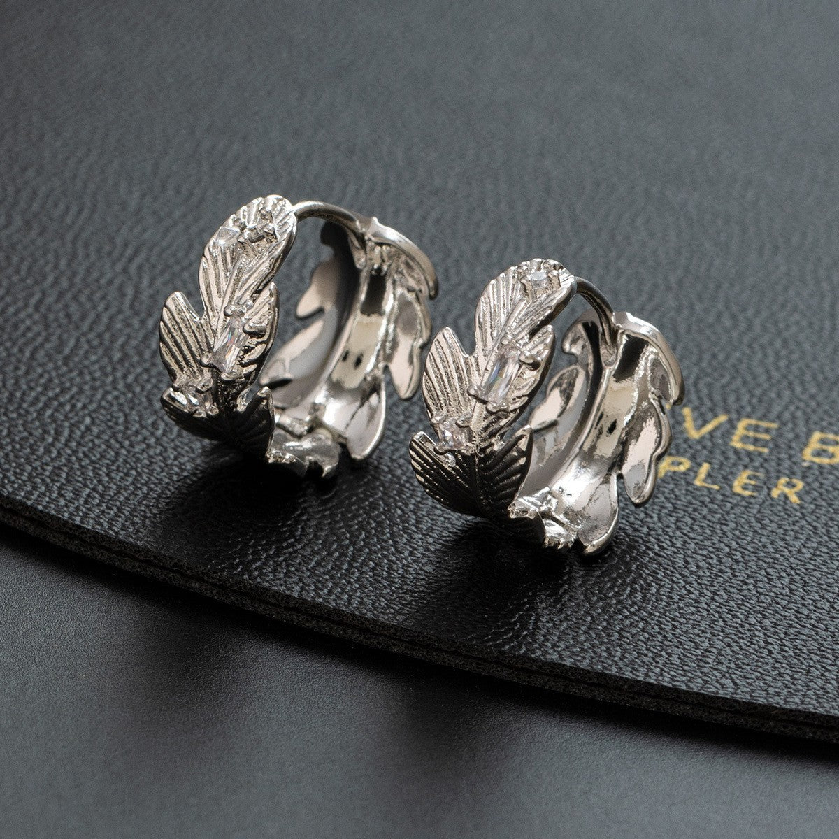 Wholesale Gold Plated Zircon Letter Ear Cuffs For Women Trendy Geometric Shape Chic Everyday Jewelry Accessory Boutique Resale Gift