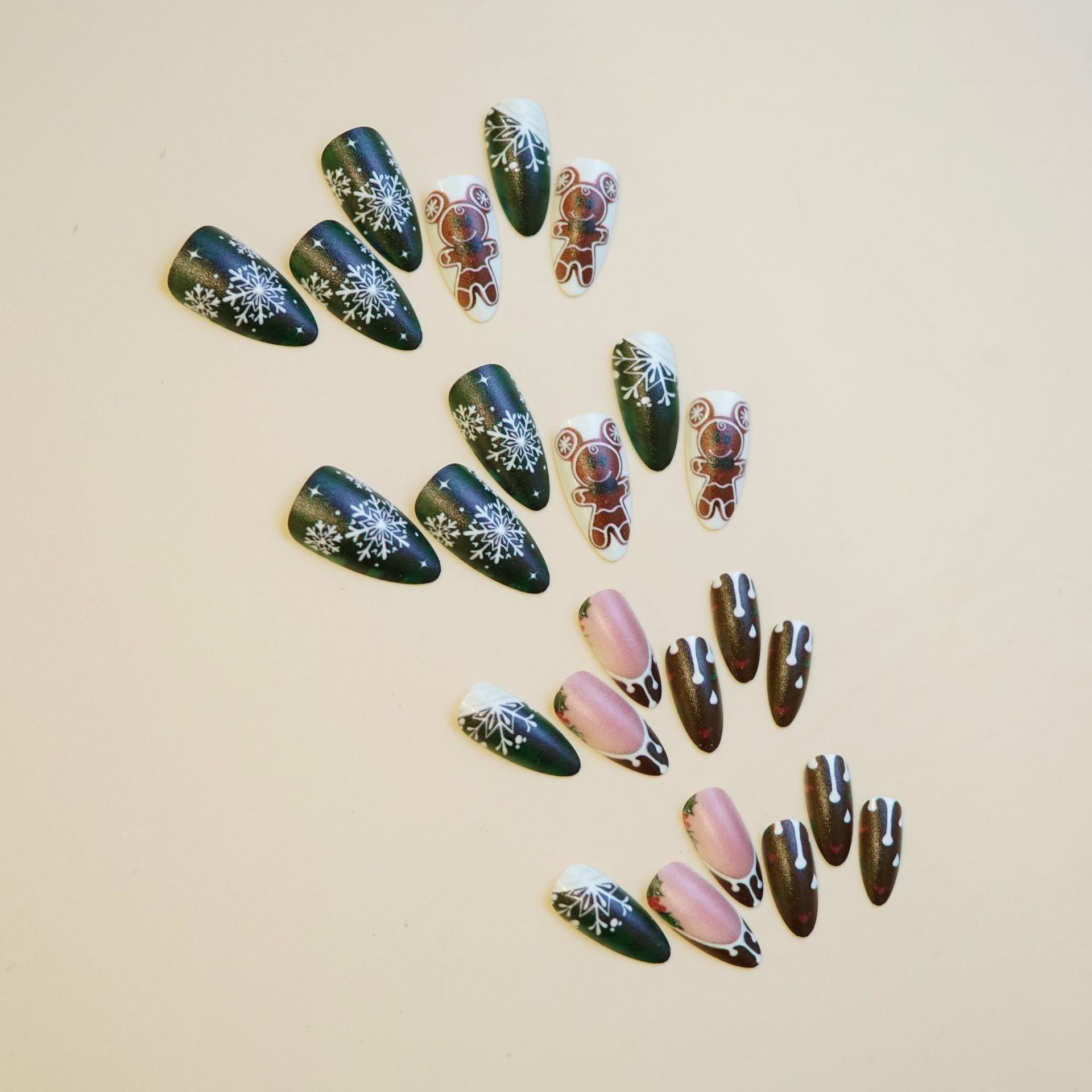 Wholesale 24 Pieces/ box Brown and Green Gingerbread Christmas Nails Kits Nail Stickers