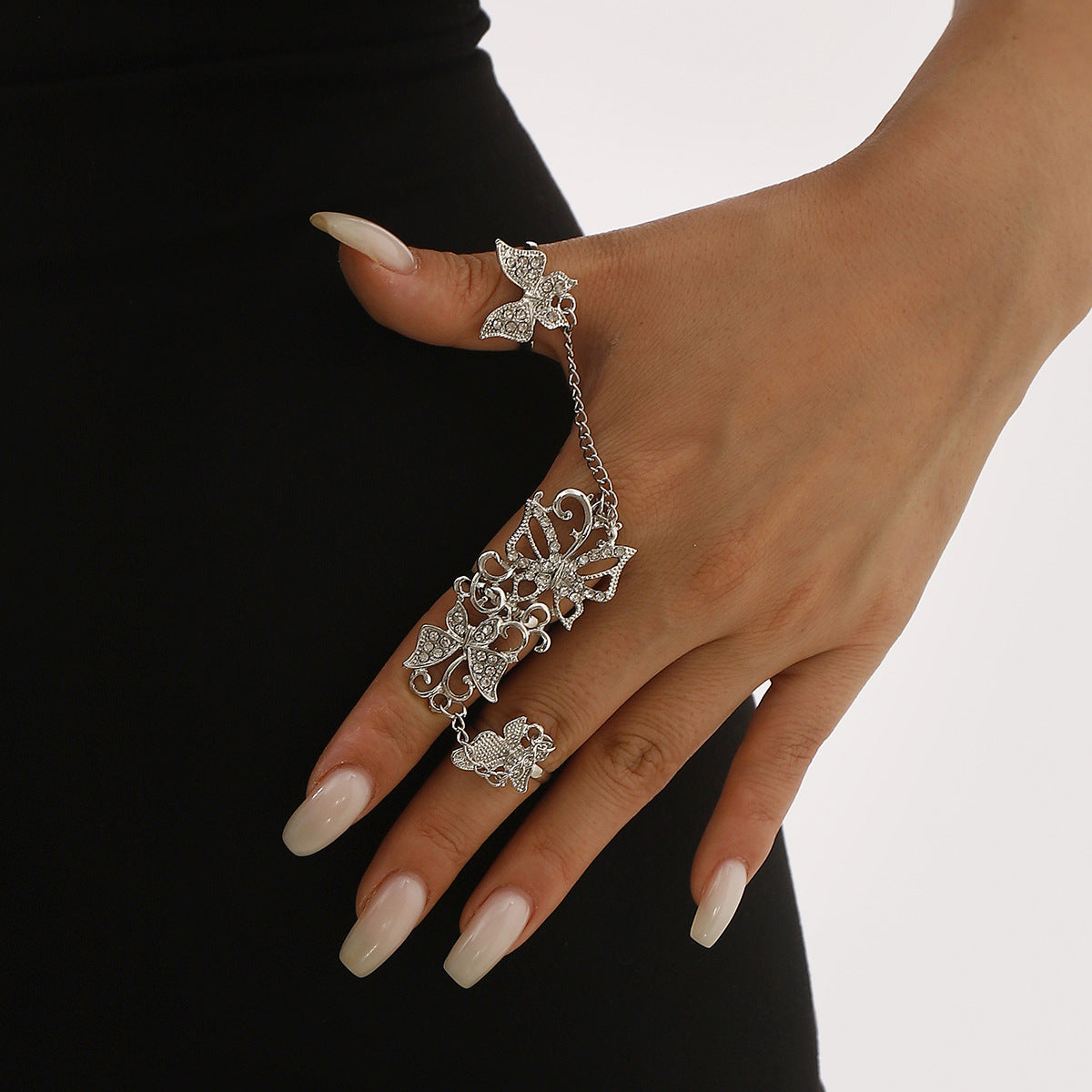 Apertura dell'anello congiunto con strass vuoto a farfalla squisita di personalità all'ingrosso regolabile