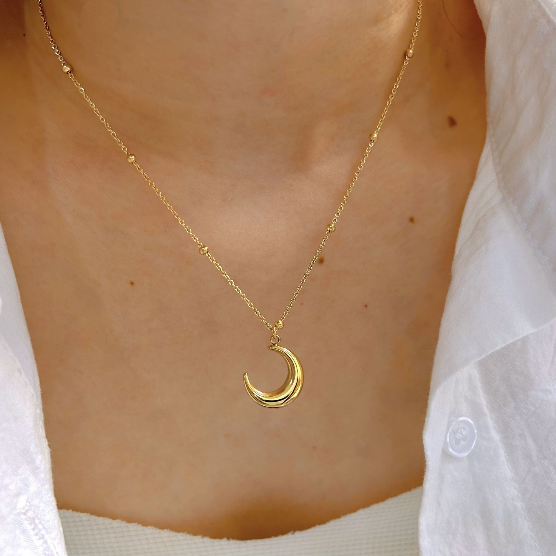 Wholesale stainless steel moon love pepper pendant  clavicle chain