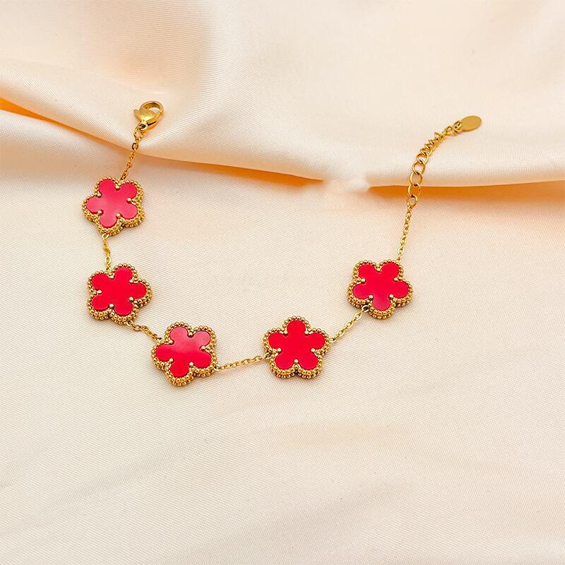 Wholesale Electroplated Stainless Steel Lucky Clover Bracelet - Modern Minimalist Fashion Accessory for Gift or Boutique Resale