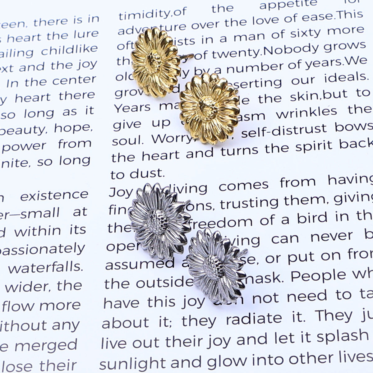 Wholesale stainless steel daisy earrings  geometric round flower petal earrings