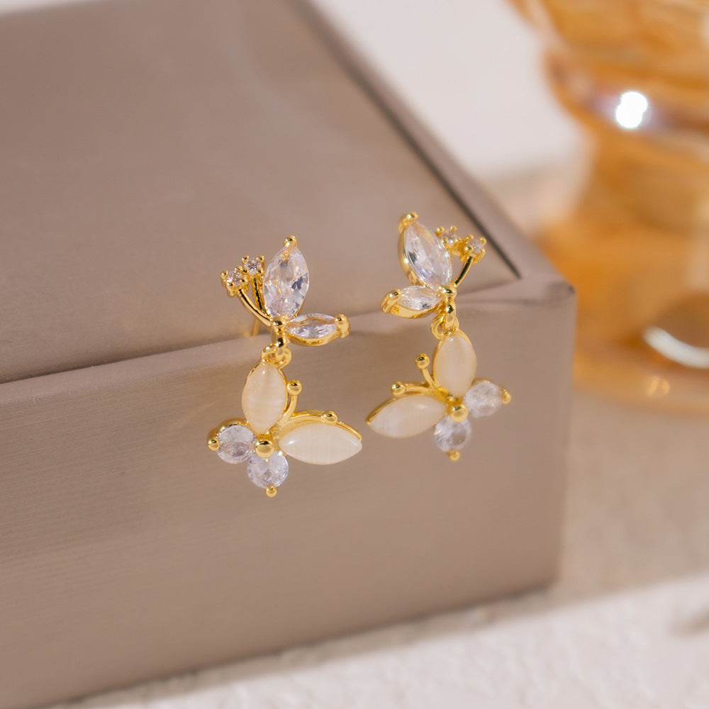 Wholesale  Luxury Zircon Butterfly Earrings Exquisite Cat's Eye Stone Design Sense Earrings