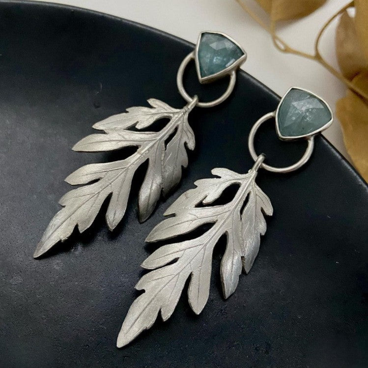 Wholesale Retro Distressed Silver Triangular Leaf Earrings - Eco-Friendly Alloy Jewelry Accessory for Party or Daily