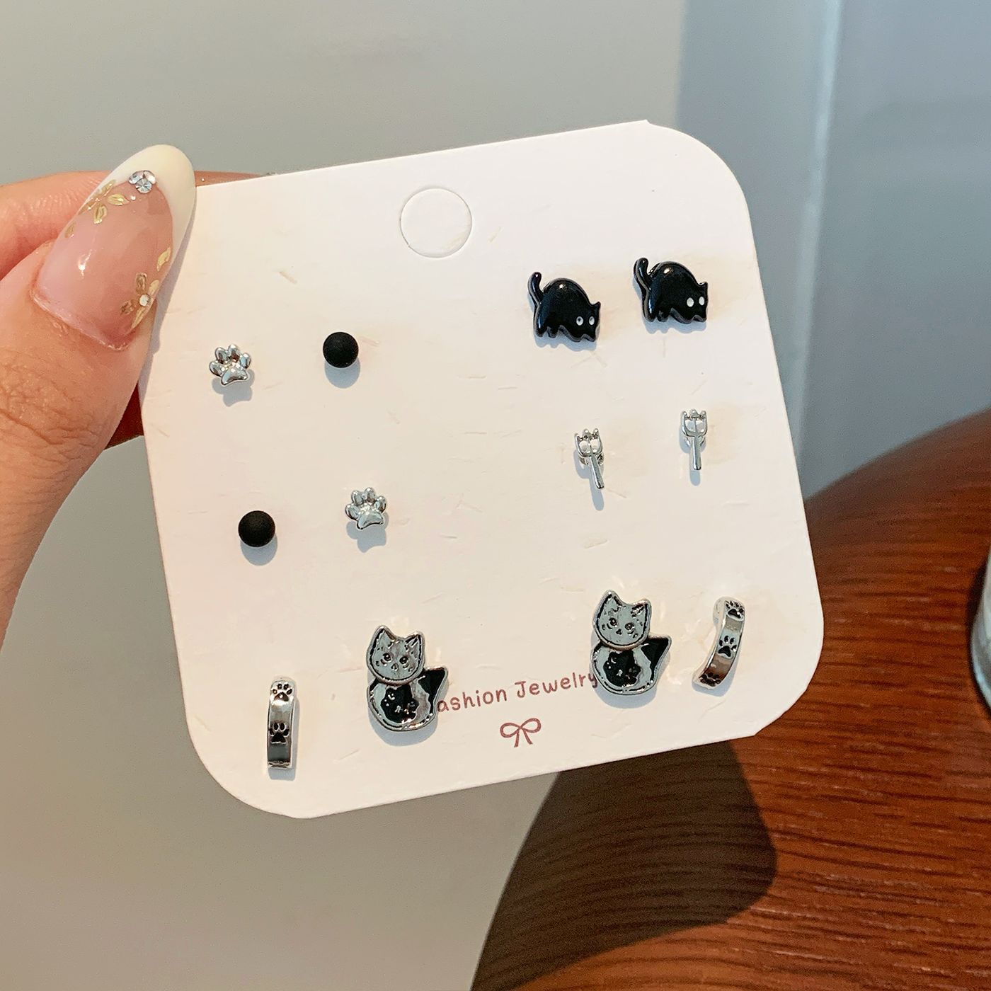 Wholesale silver needle earring design niche high-end cross earrings