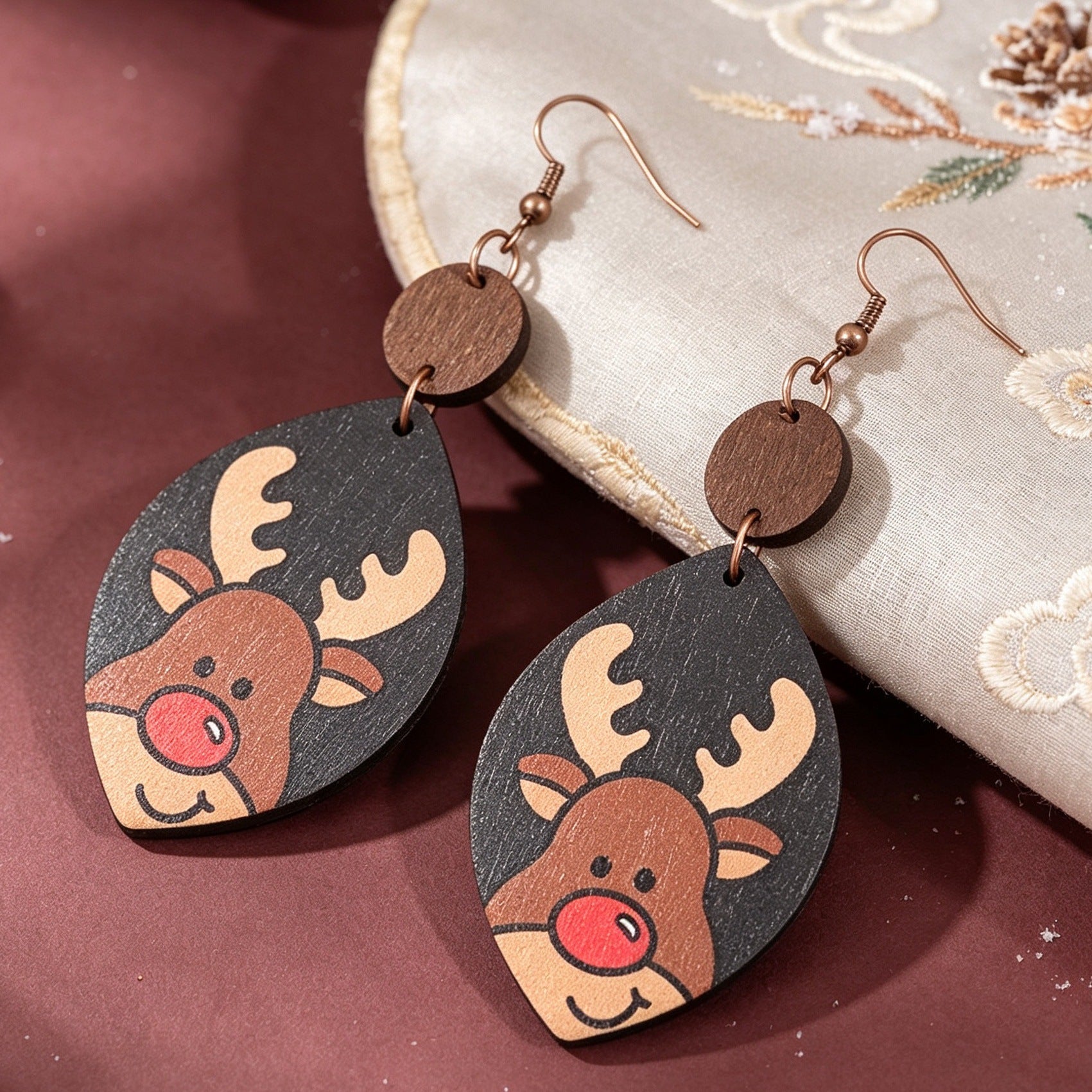 Wholesale Fashion Christmas Reindeer Wooden Geometric Dangle Earrings Jewelry Accessory For Party Boutique Resale