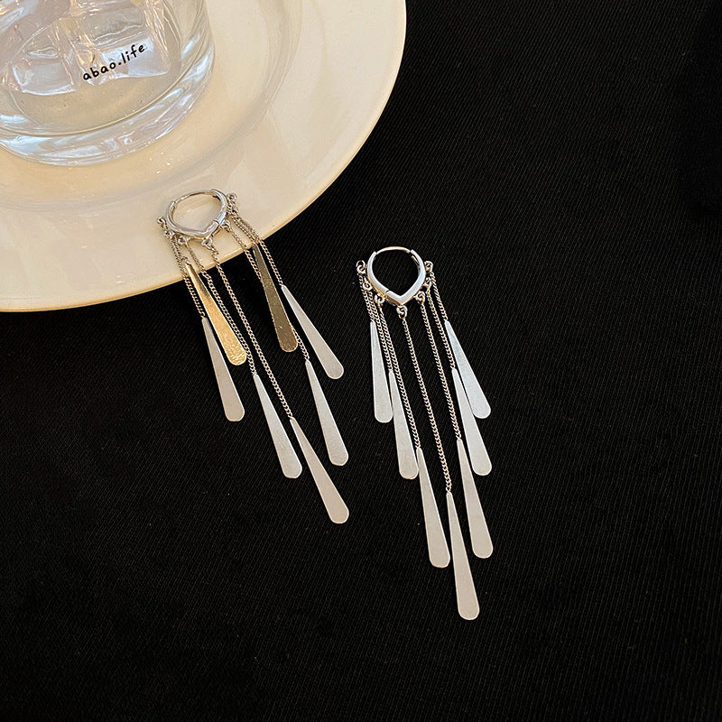 Wholesale metal exaggerated heart long tassel earrings