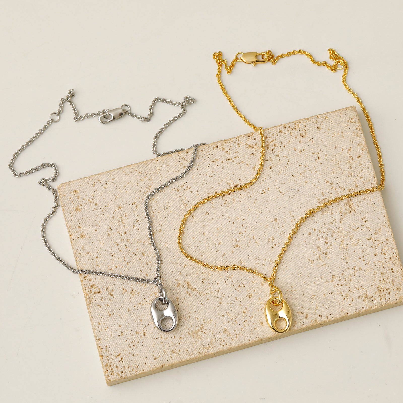 Wholesale Simple Pig Nose Necklace