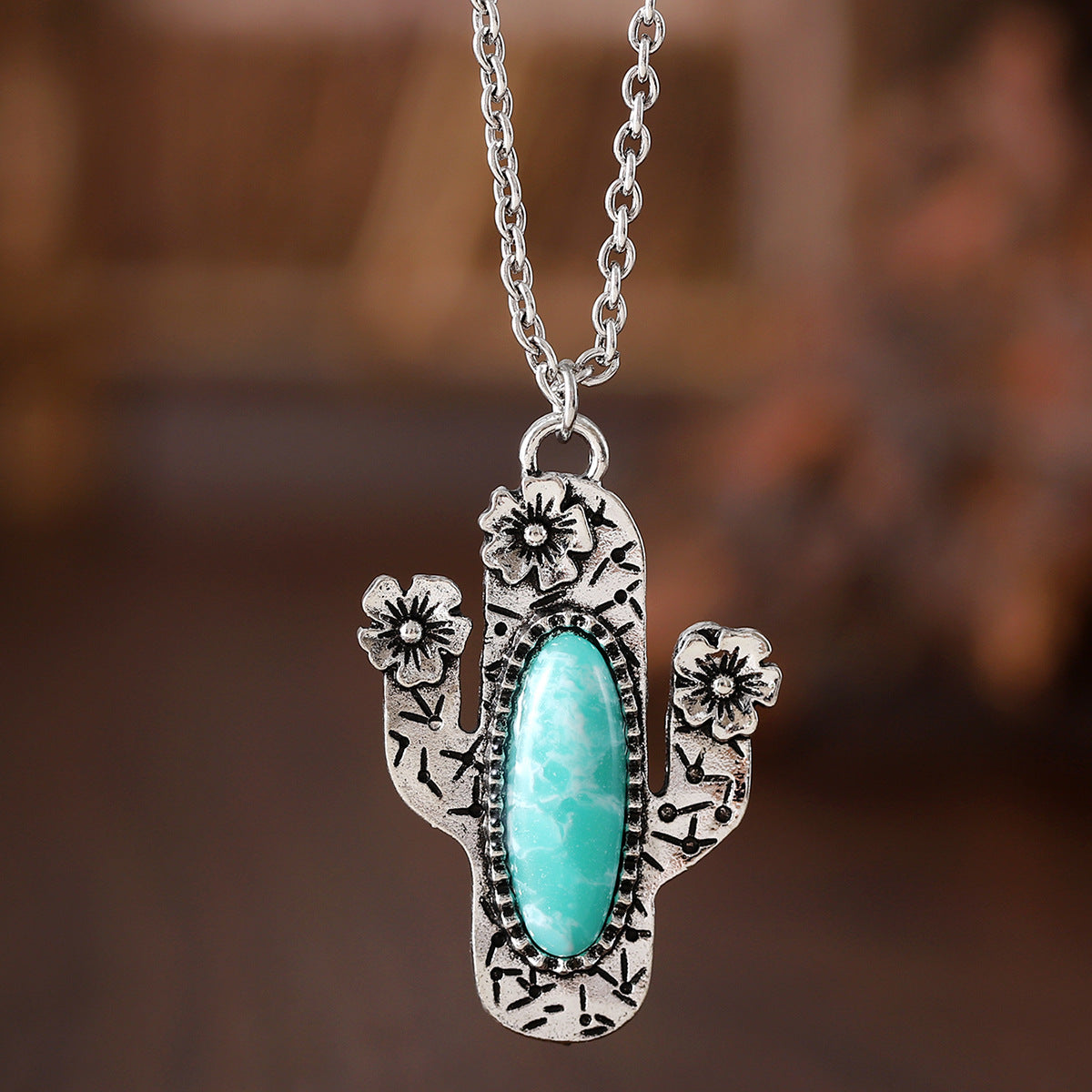 Wholesale Retro Cactus Pendant Necklace with Turquoise Inlay Zinc Alloy Electroplated Fashion Accessory