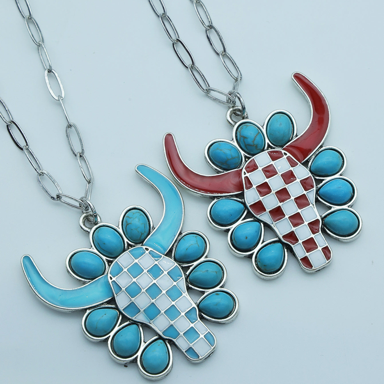 Wholesale Vintage Cowboy Zinc Alloy Bull Head Pendant Necklace With Turquoise Inlay Chic Fashion Accessory For Everyday Wear Boutique Resale Gift