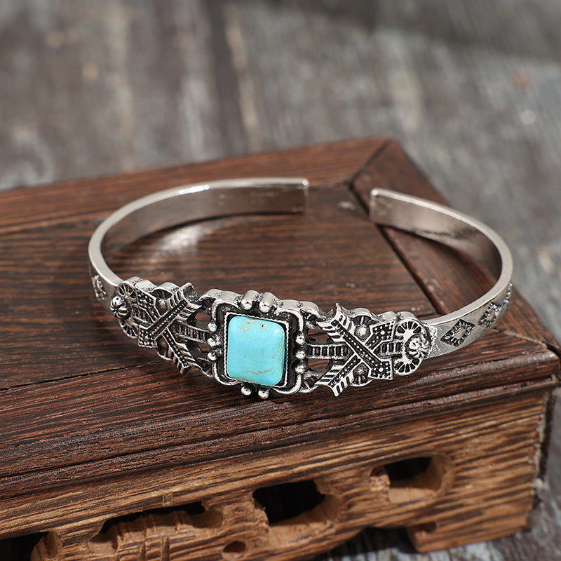 Wholesale Vintage Bohemian Square Turquoise Bracelet Alloy Plated Jewelry Accessory