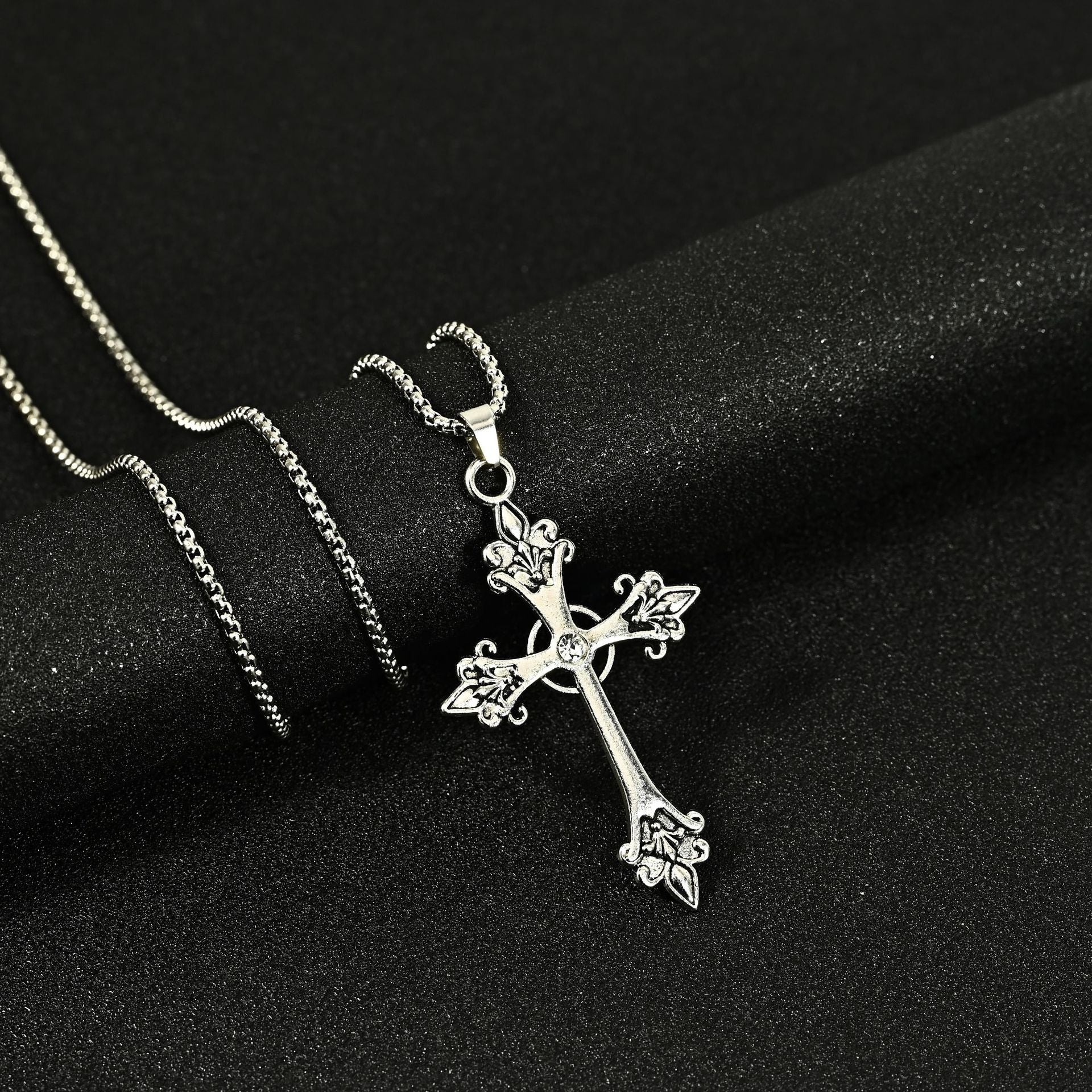 Wholesale Titanium Steel cross  alloy pendant necklaces