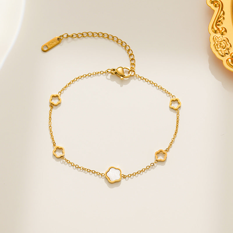 Wholesale Titanium Steel Fashion White Shell Small Flower Bracelet ACC-BT-KuCai008