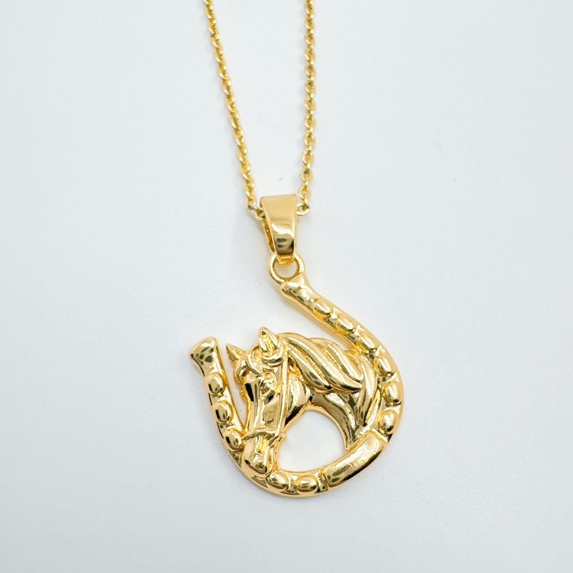 Wholesale Zodiac Horse Pendant Necklace Gold Plated Copper Light Luxury Jewelry Accessory Boutique Resale Gift