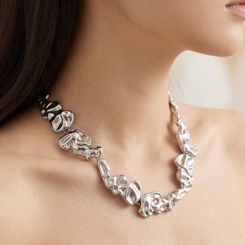 Wholesale Trendy Irregular Texture Collarbone Necklace Geometric Gold Tone Alloy Chain Everyday Commute Jewelry Boutique Resale