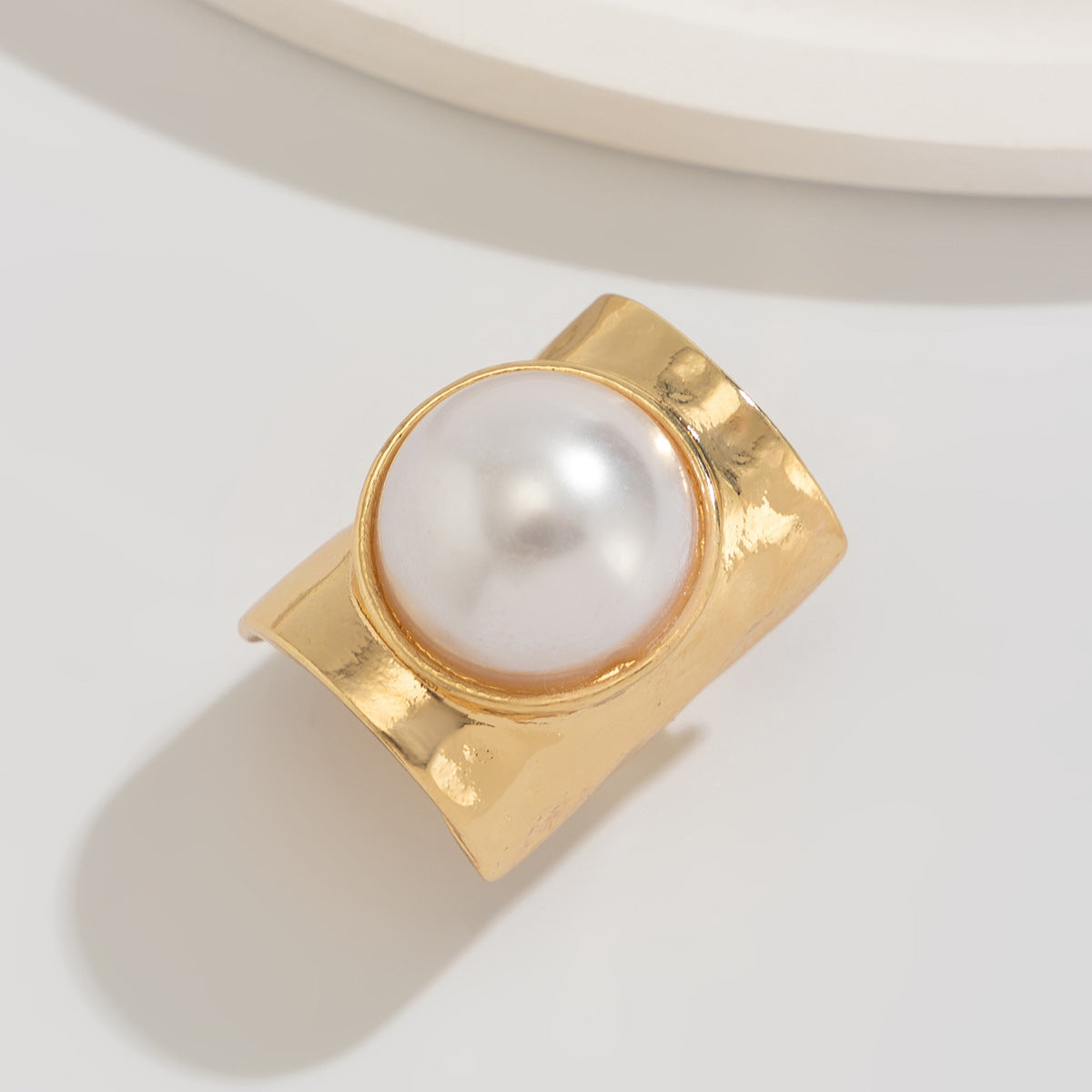 Wholesale Chic Geometric Pearl Statement Ring For Women Gold Tone Alloy Gift Boutique Resale
