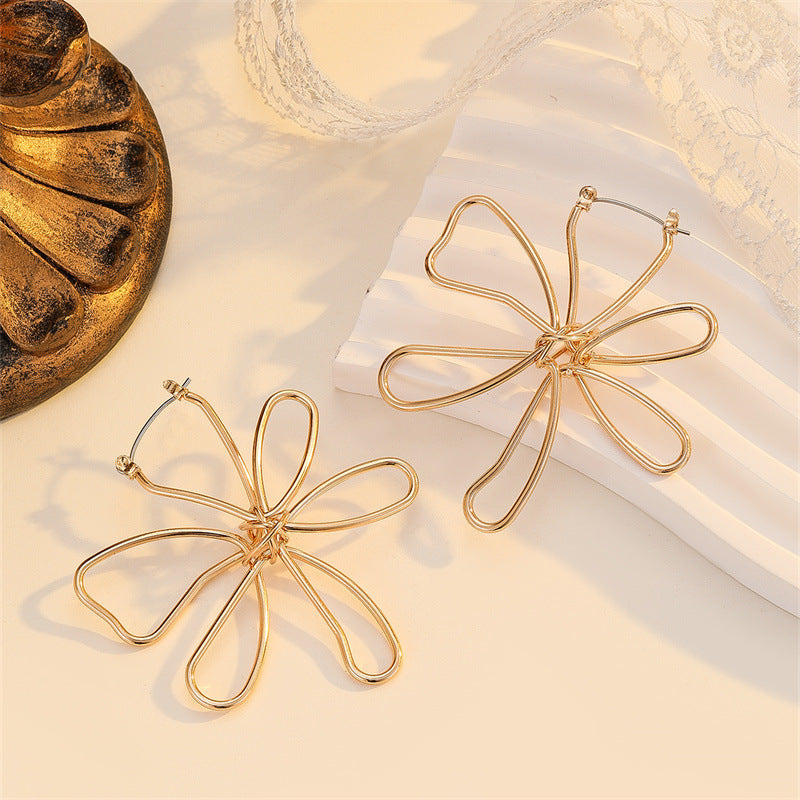 Wholesale Metal wire wrapped hollow flower earrings