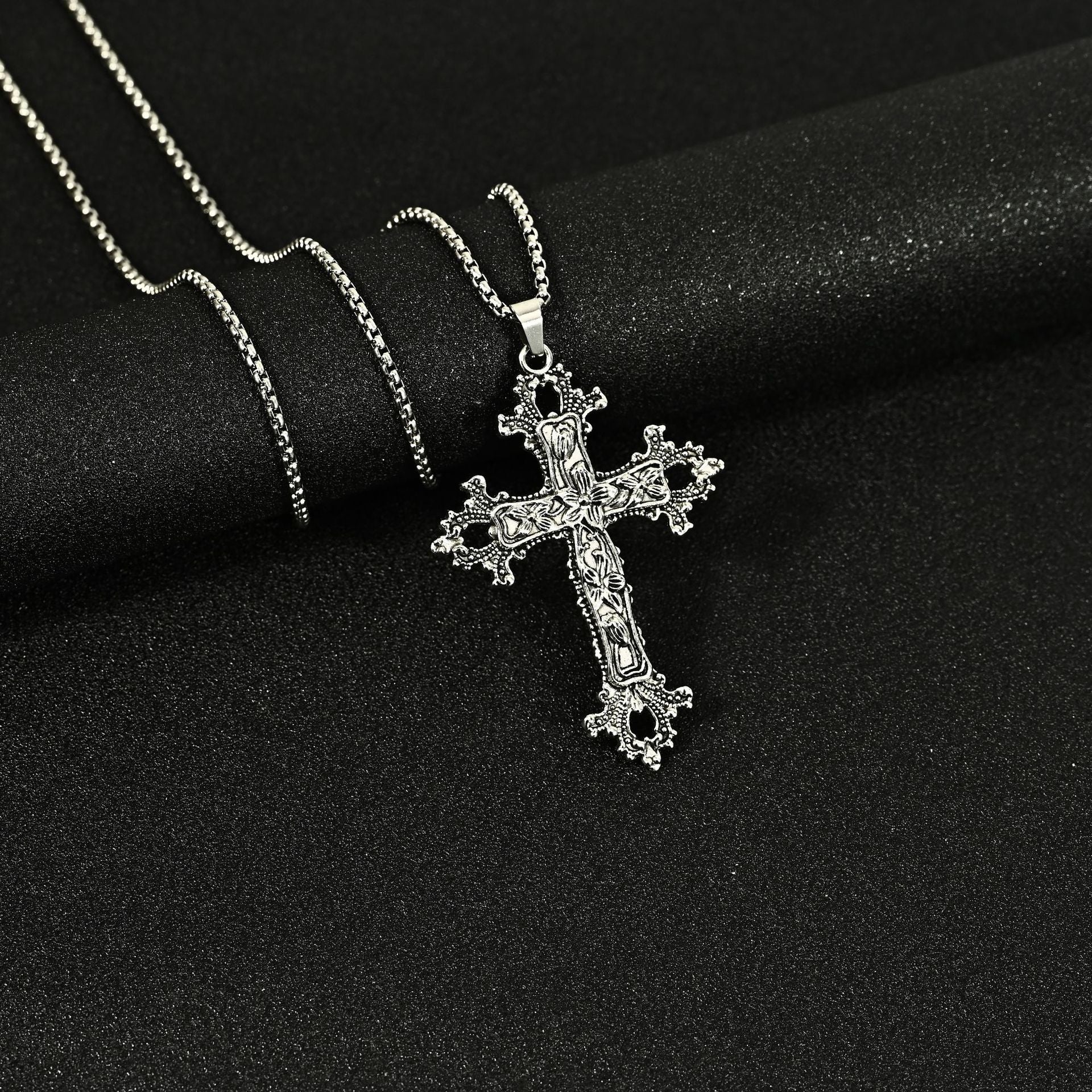 Wholesale Titanium Steel cross  alloy pendant necklaces