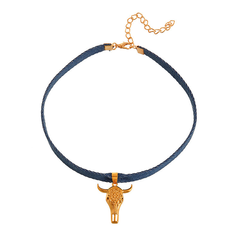 Wholesale retro gothic short velvet bull head pendant necklace