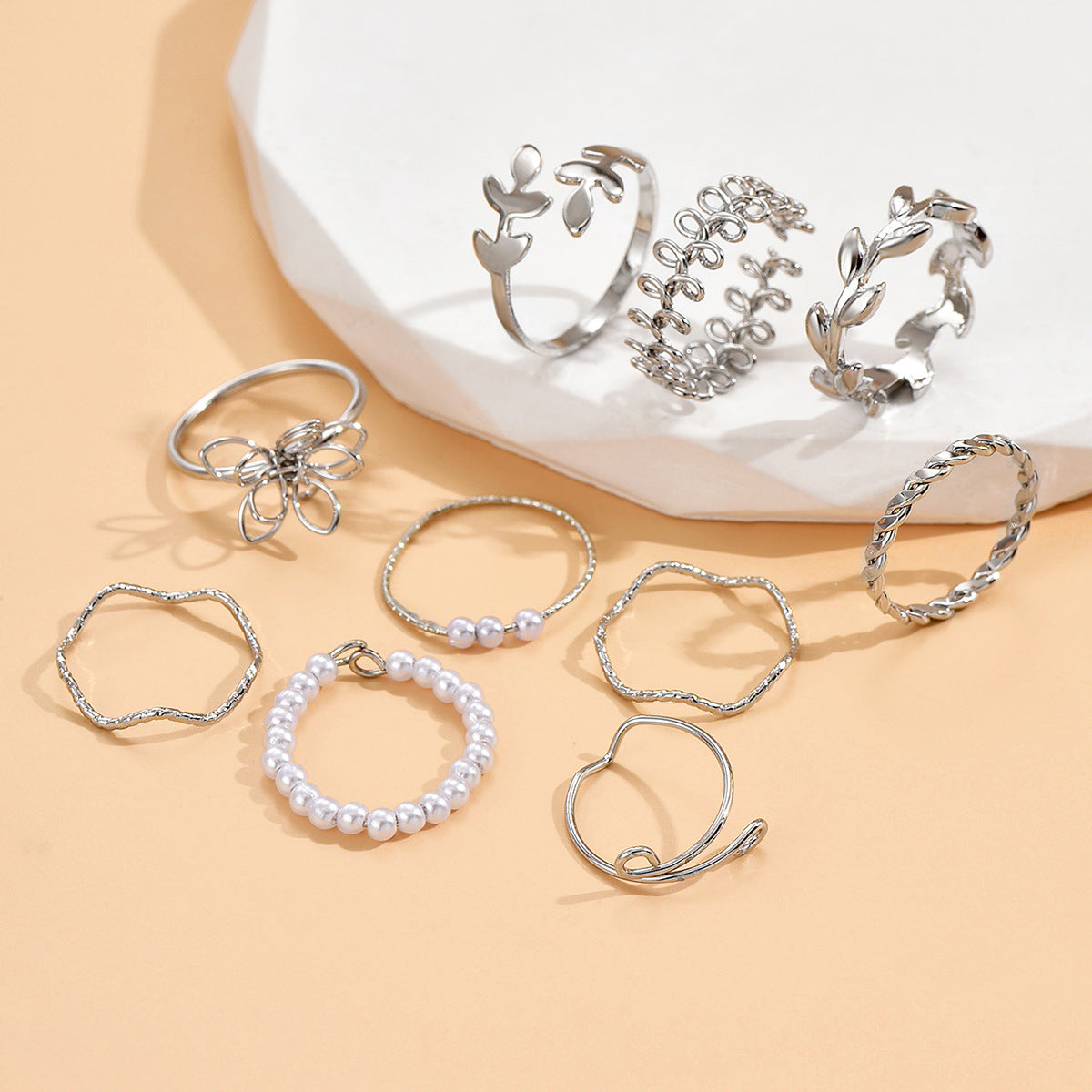 Wholesale hollow flower stacking ring suit smooth leaves vine pearl joint ring 10 pieces set