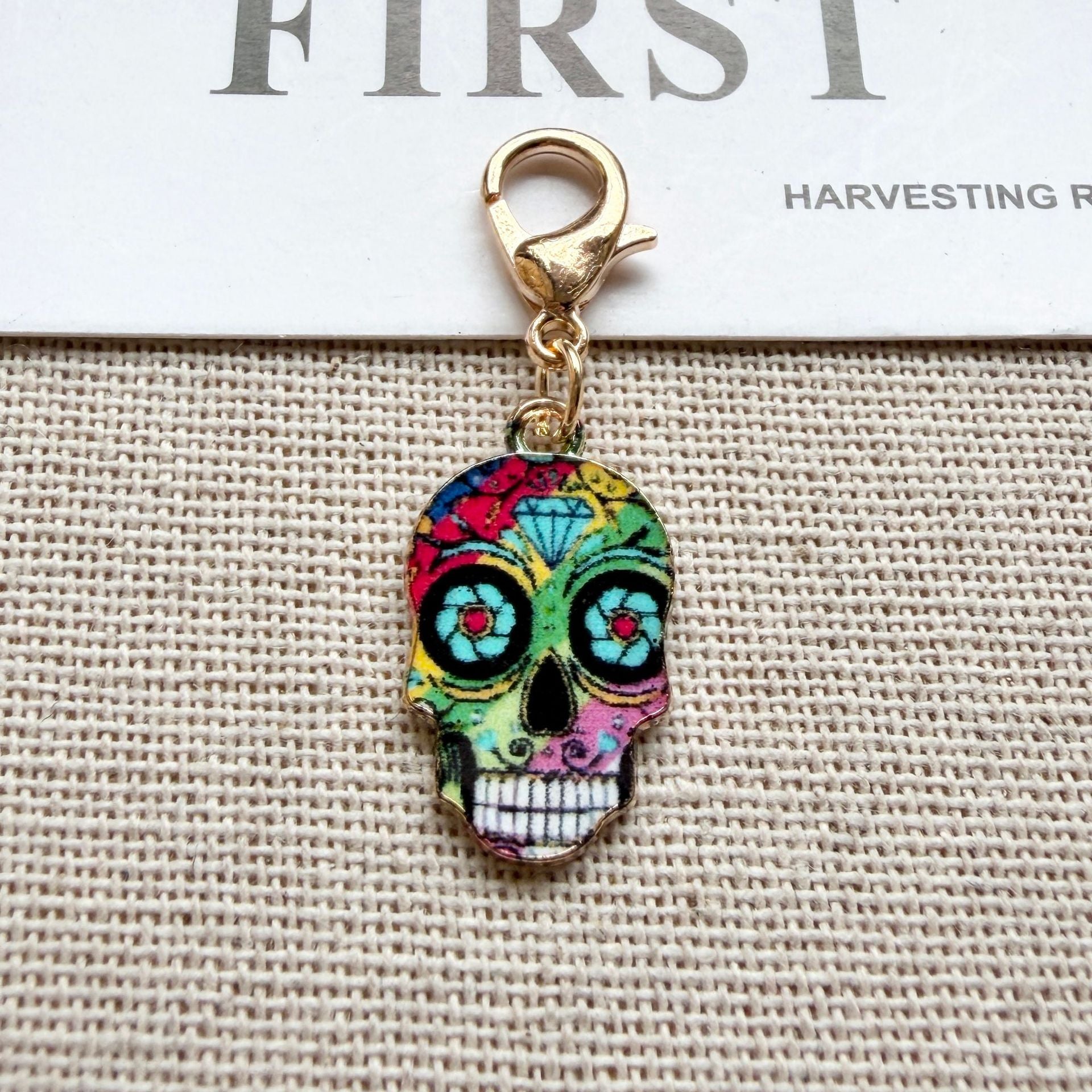 Wholesale Day of the Dead Skull Alloy Pendant Lobster Clasp Fashion Accessory Gift