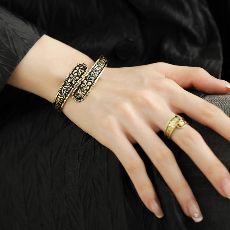 Wholesale Antique Gold Flower Bracelets Vintage Hand Jewelry ACC-BT-Wanshen002