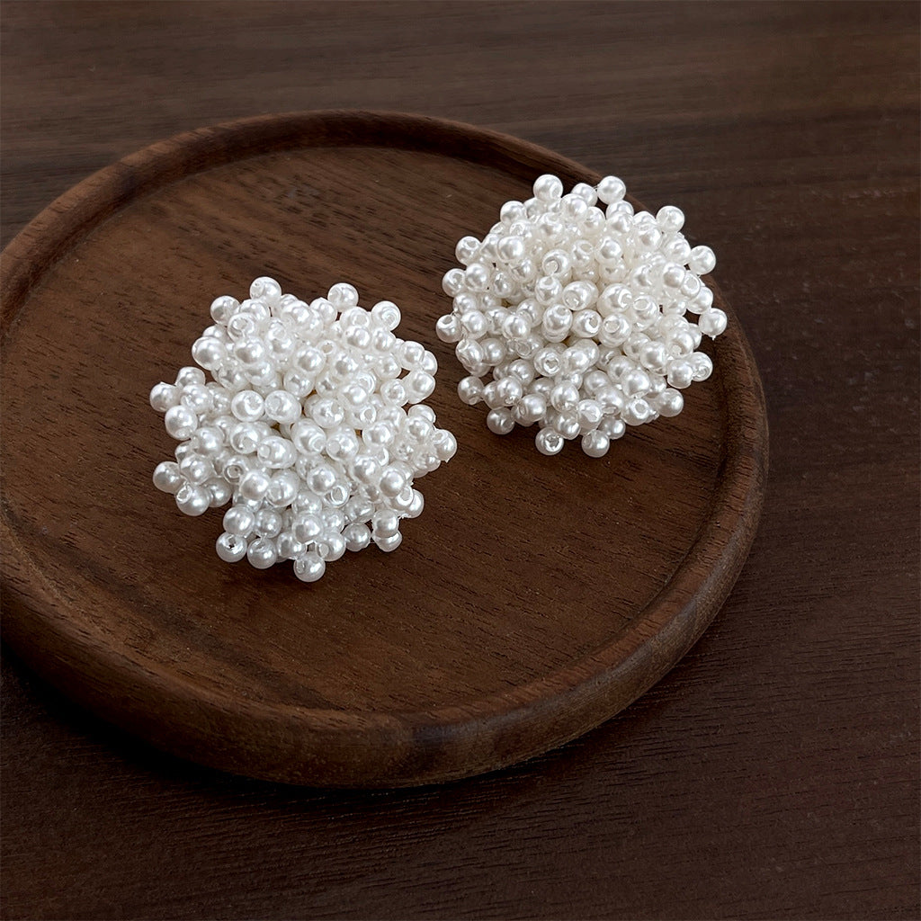 Wholesale White Camellia Heart Shape Flower Earrings for Party Wear Fashion Accessory