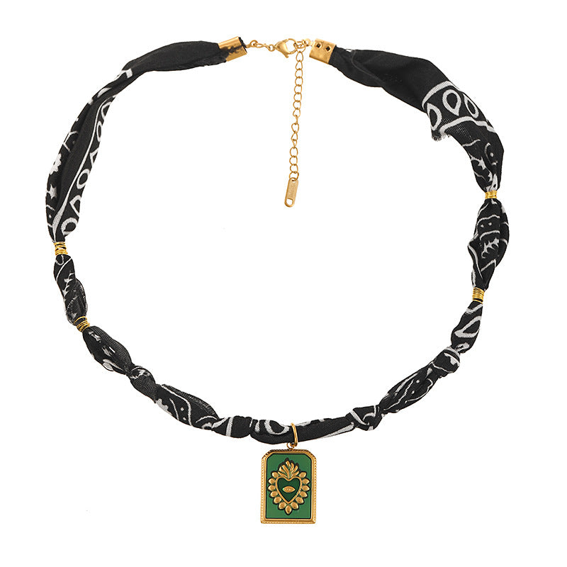 Wholesale titanium steel leopard print fabric necklace