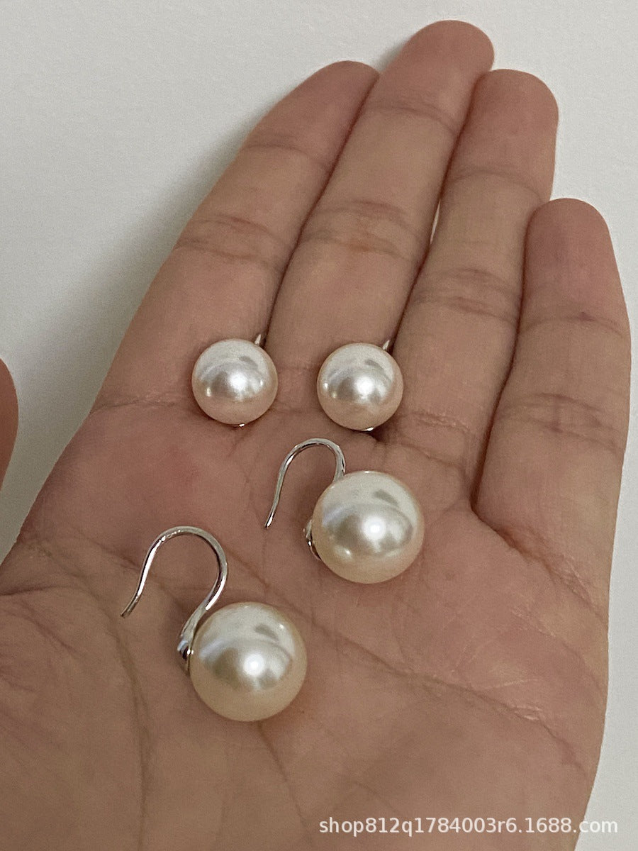 Wholesale Off-White Round High Heel Earrings