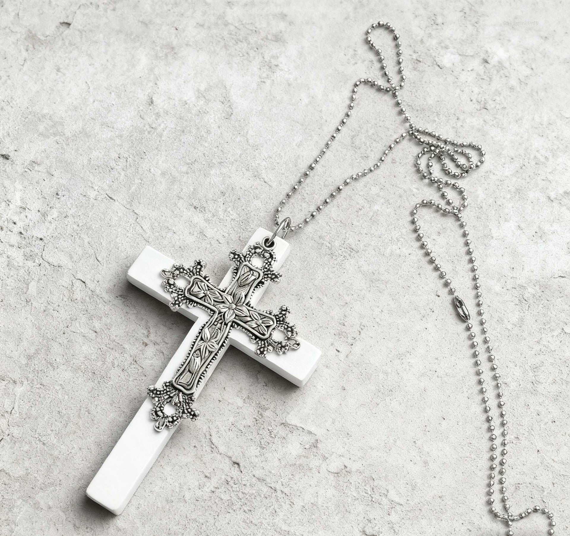 Wholesale Gothic Cross Pendant Necklace Y2K Punk Wooden Jewelry Accessory For Everyday Chic Boutique Resale
