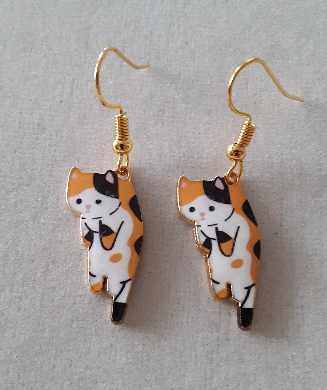 Wholesale alloy cartoon anime cat cute earrings